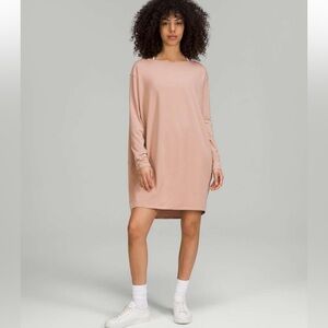 Lululemon back in action long sleeve dress